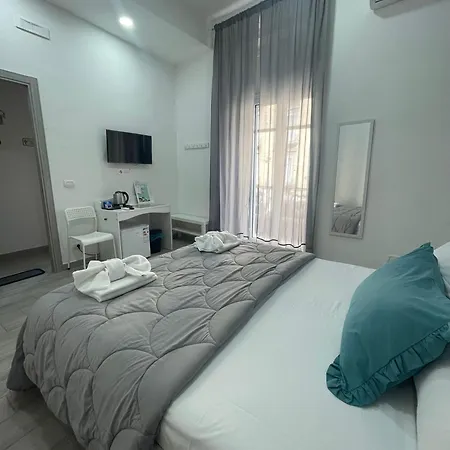 Alojamento de Acomodação e Pequeno-almoço La Cumana 4*
